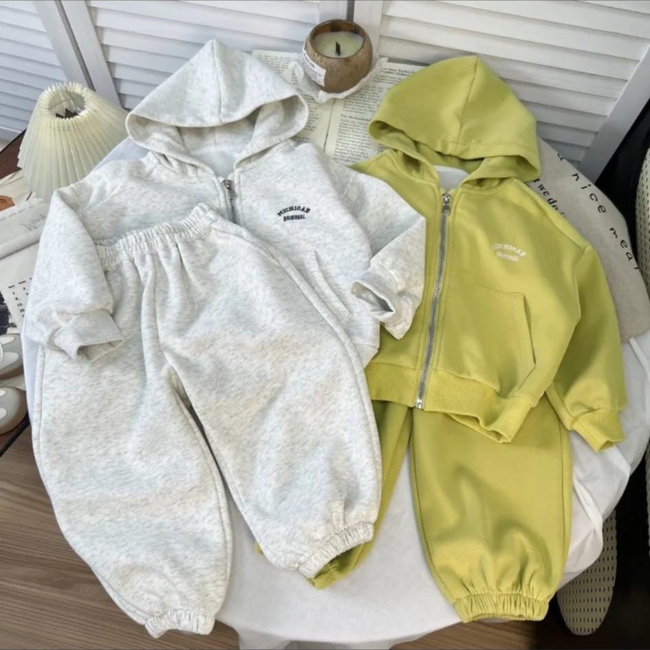 Conjunto Hoodie y Jogger para Niños