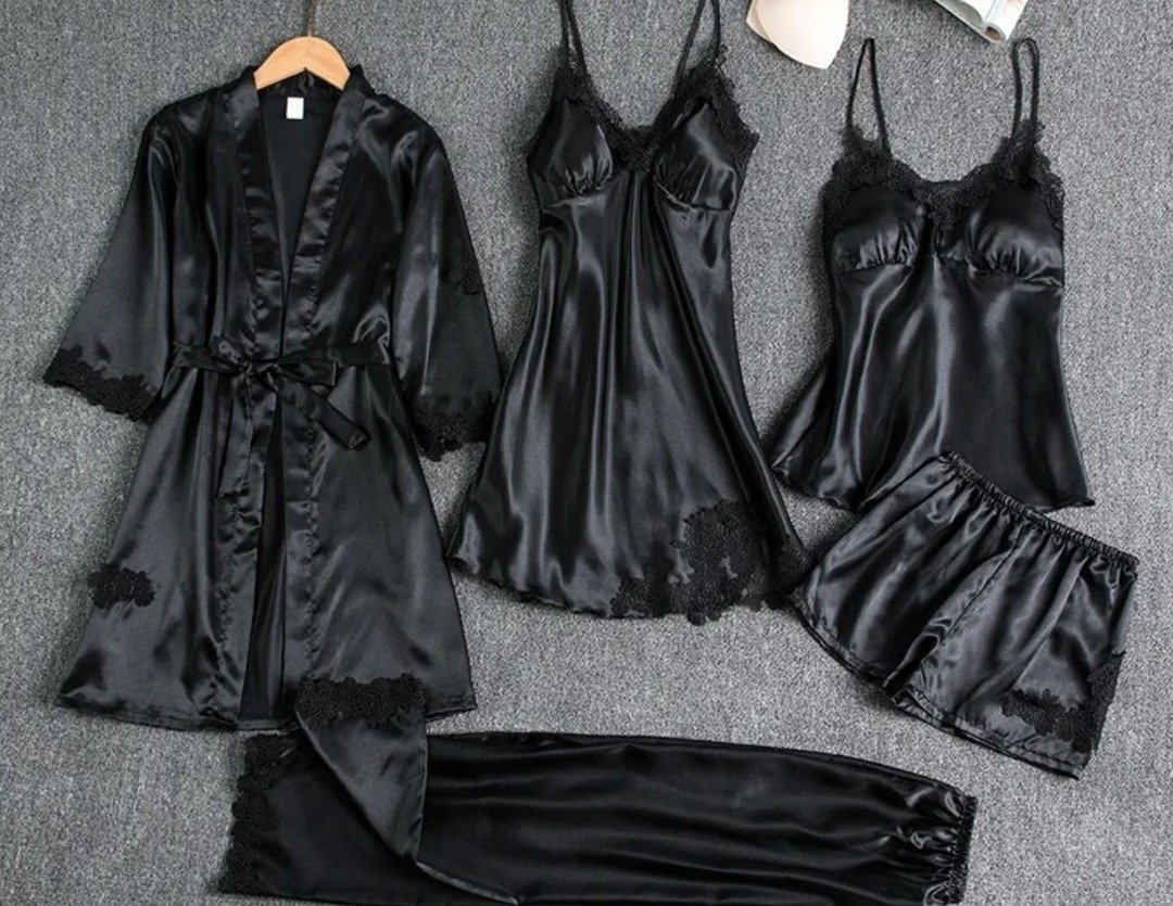 Set de Pijama Satín Negro 5 Piezas