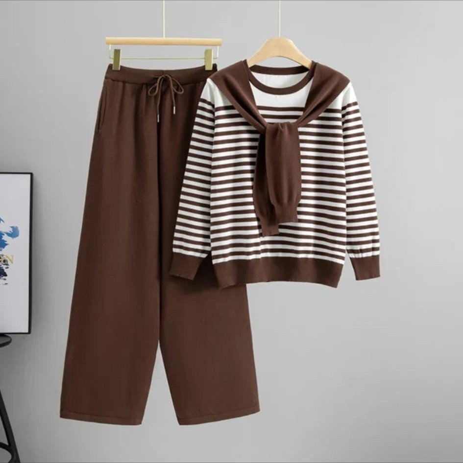 Conjunto Tejido con Cuello Marinero