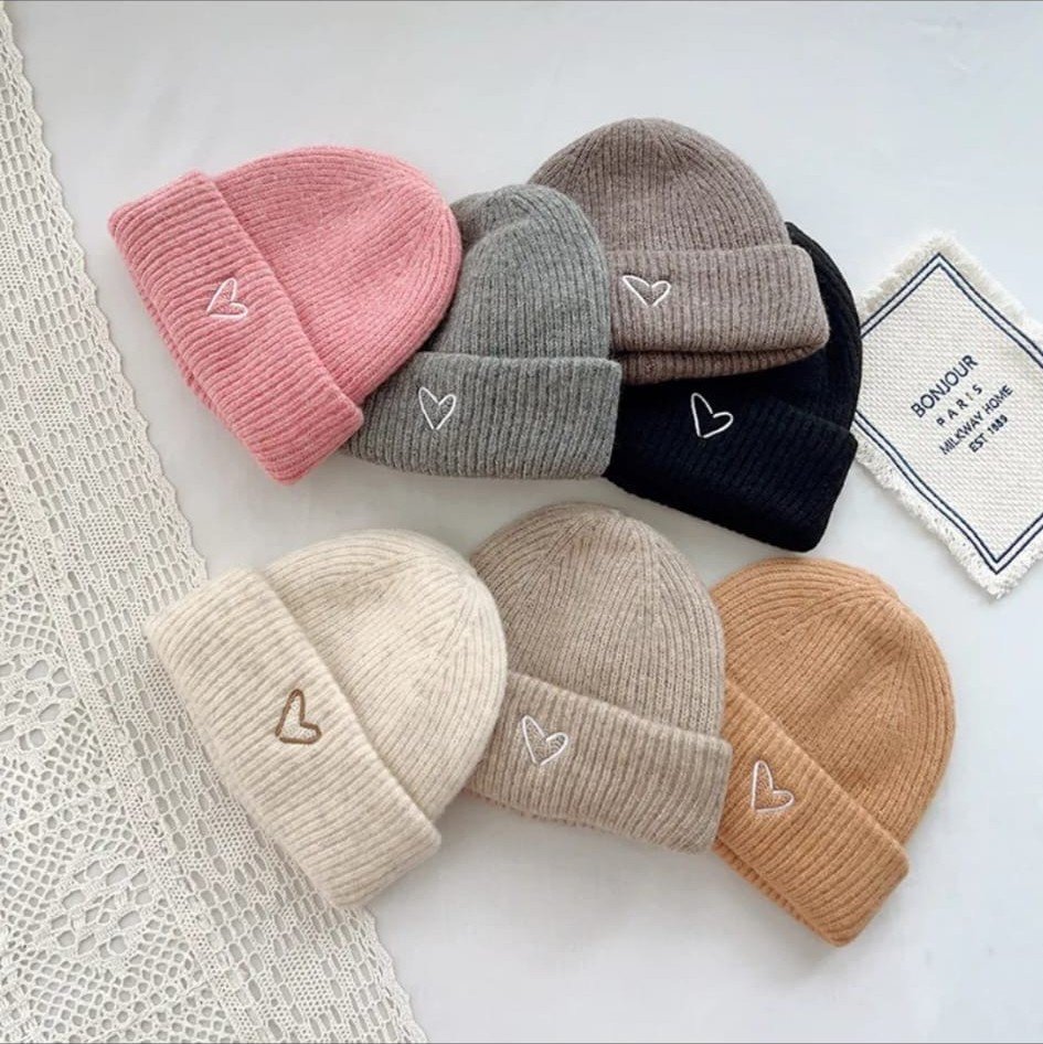 Gorro Tejido con Corazón
