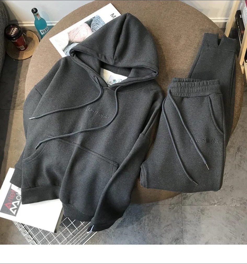 Conjunto Deportivo Gris Oscuro