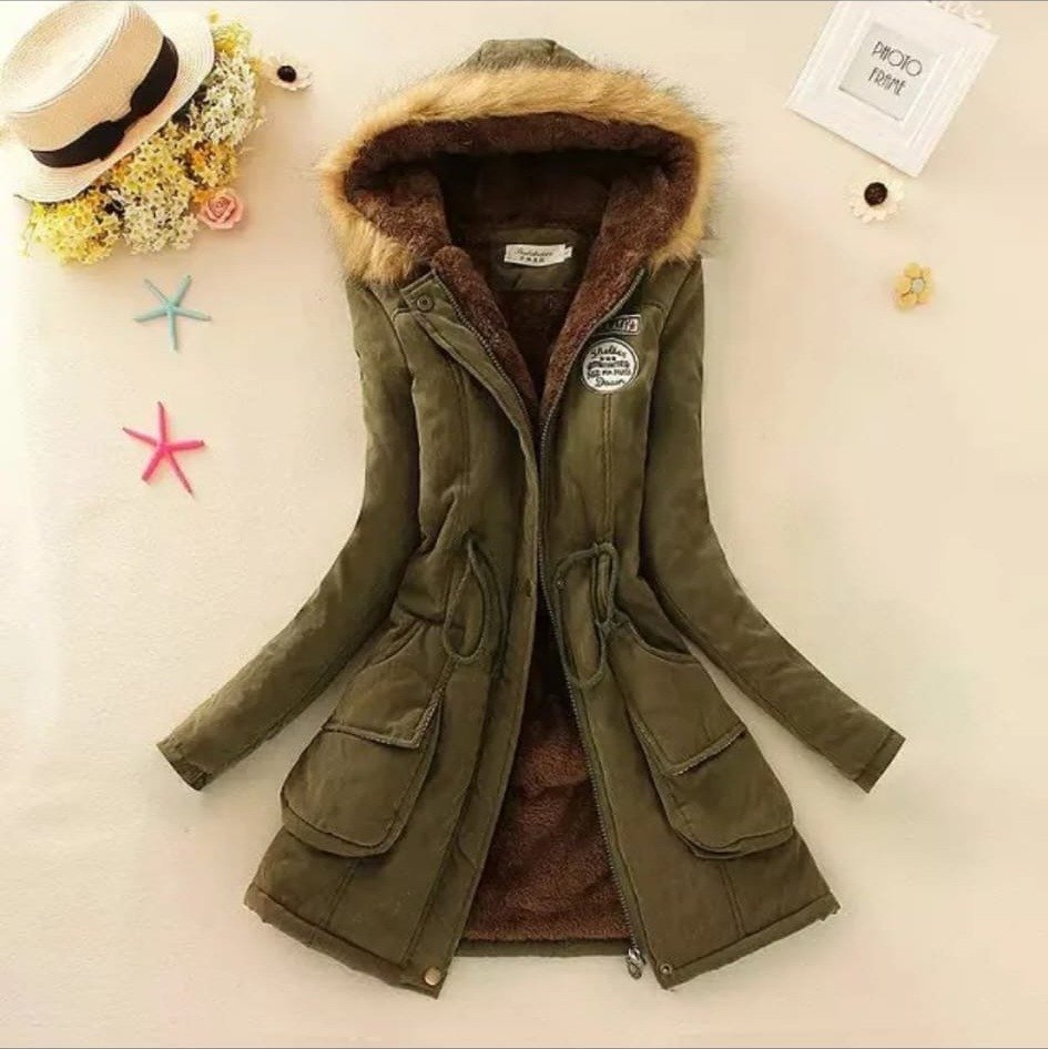 Parka Verde Militar con Capucha de Piel